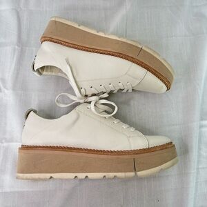 Dolce Vita Toyah Lace-Up Flatform sneakers Size 10